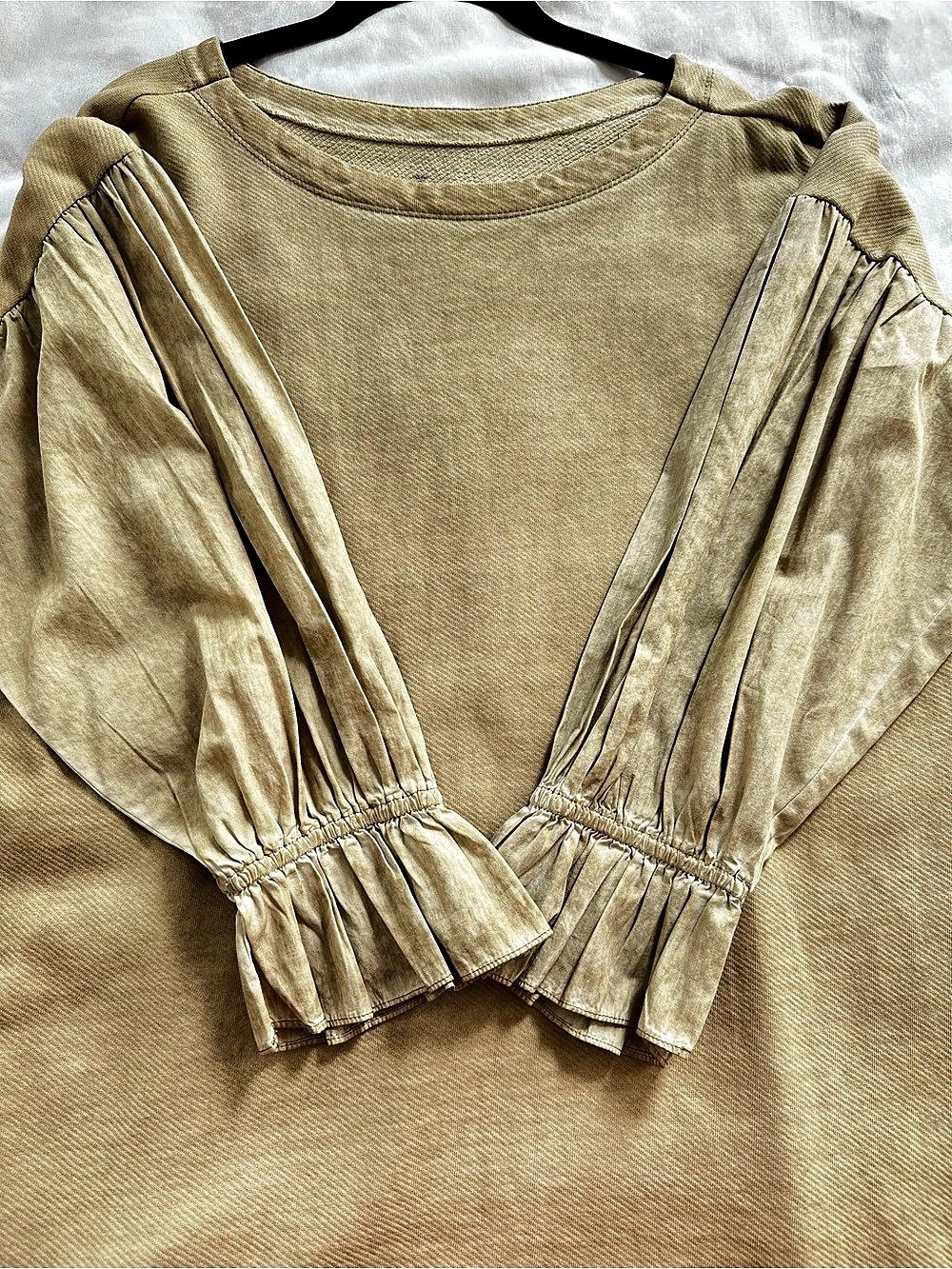 Pilcro Anthropologie Oversized Mixed Media Ruffle Sleeve Sweatshirt Top XL - Picture 5 of 9
